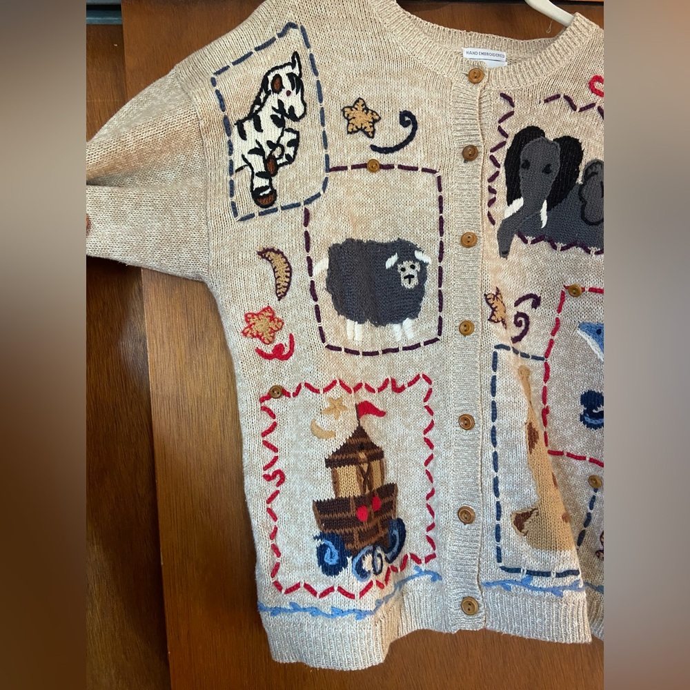 Vintage hand embroidered sweater - Picture 2 of 5